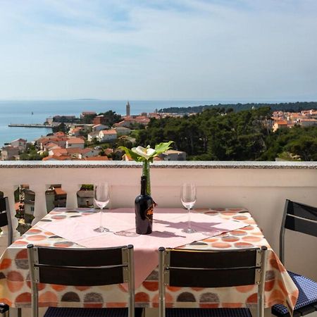 Guest House Lucija Banjol Esterno foto