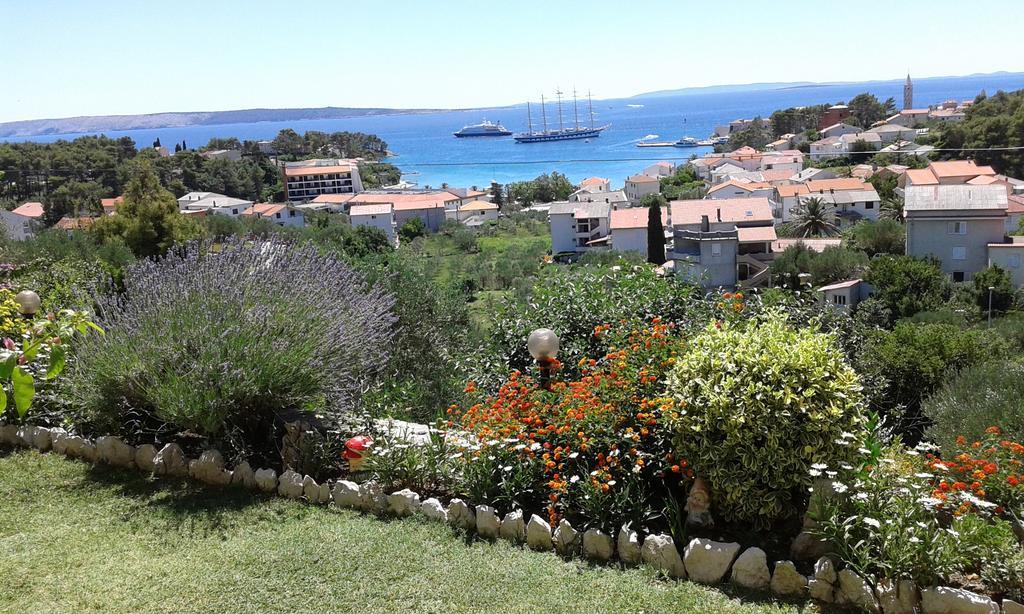 Guest House Lucija Banjol Esterno foto