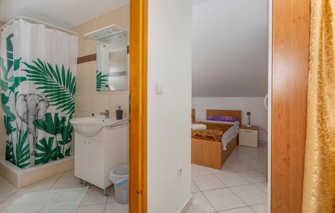 Guest House Lucija Banjol Camera foto