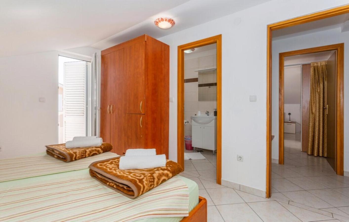 Guest House Lucija Banjol Camera foto