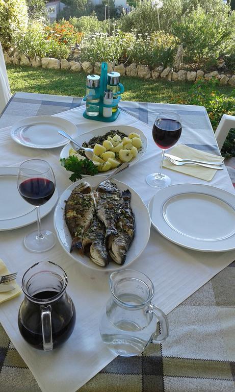 Guest House Lucija Banjol Esterno foto