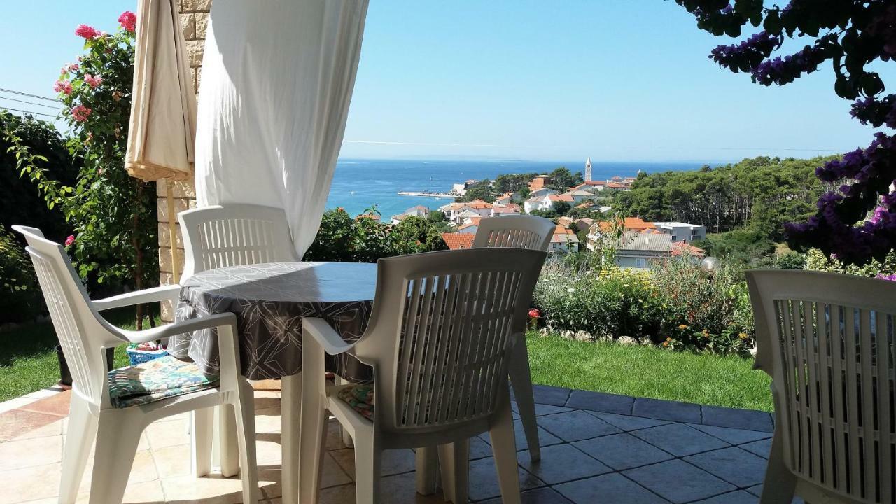 Guest House Lucija Banjol Esterno foto